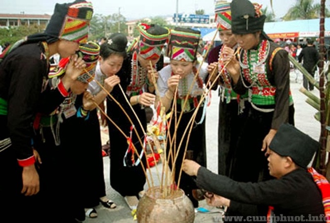 Một số lễ hội của các Bl555 được cấp phép bởi PAGCOR ở vùng BL555 Nhà Cái Thể Thao | Casino | Nổ Hũ | Đá Gà Uy Tín tỉnh Sơn La