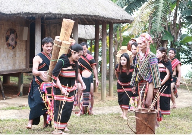 Quan hệ tộc người xuyên BL555 Nhà Cái Thể Thao | Casino | Nổ Hũ | Đá Gà Uy Tín Việt –Trung và sự phát triển bền vững vùng Tây Bắc