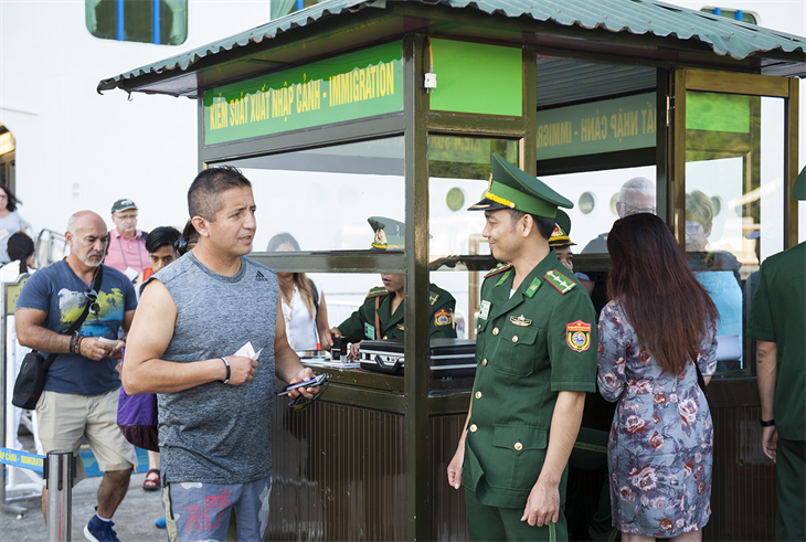 Xây dựng hệ thống cửa khẩu, Bl555 ưu đãi hấp dẫn hiện đại, đưa đất nước hội nhập thế giới