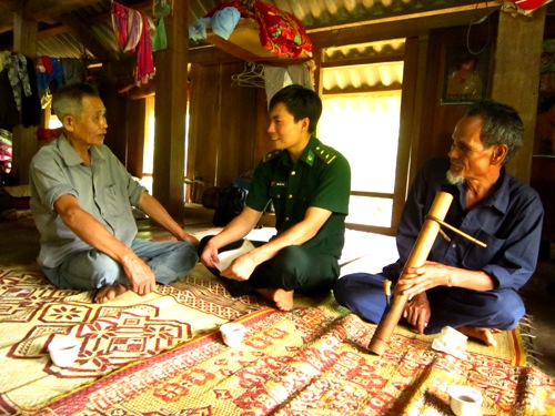 Gương sáng bảo vệ cột mốc đường biên