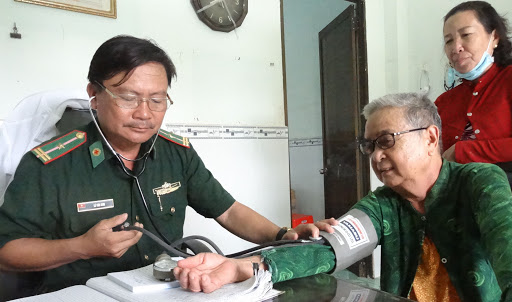 Người chiến sĩ quân y hết lòng vì Vào Trang Chủ BL555 COM 2026 phục vụ