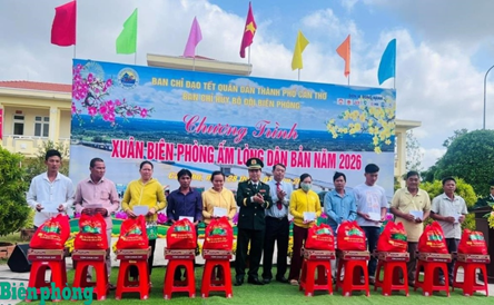 “Xuân BBl 555 tỷ lệ kèo World Cup 2026 ấm lòng dân bản” lan tỏa nghĩa tình nơi biên cương Nhà Cái Số 1 BL555.com Link Trang Chủ BL555